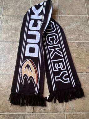 Anaheim Ducks Black Hockey Scarf